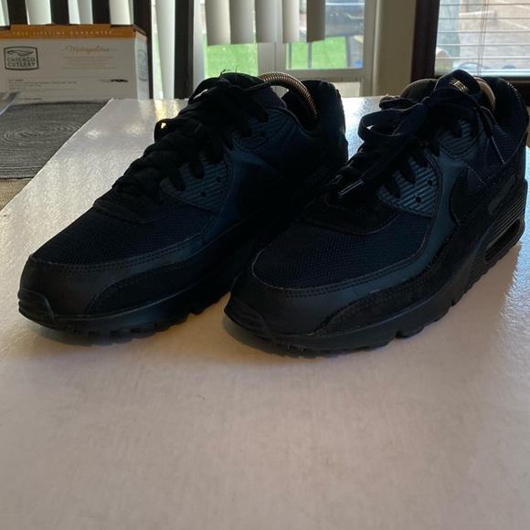 Nike Other - NIKE AIRMAX Men’s Triple Black Sneakers CN8490-003 Size 11.5 US